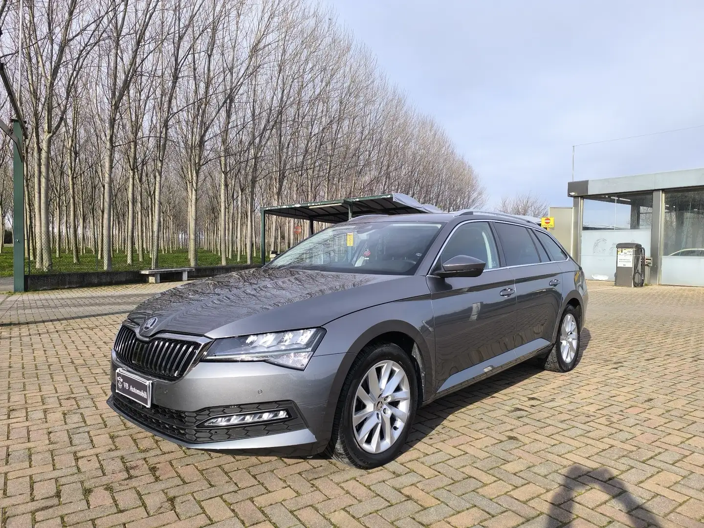 Skoda Superb Wagon 2.0 tdi evo Executive 150cv dsg Grigio - 1