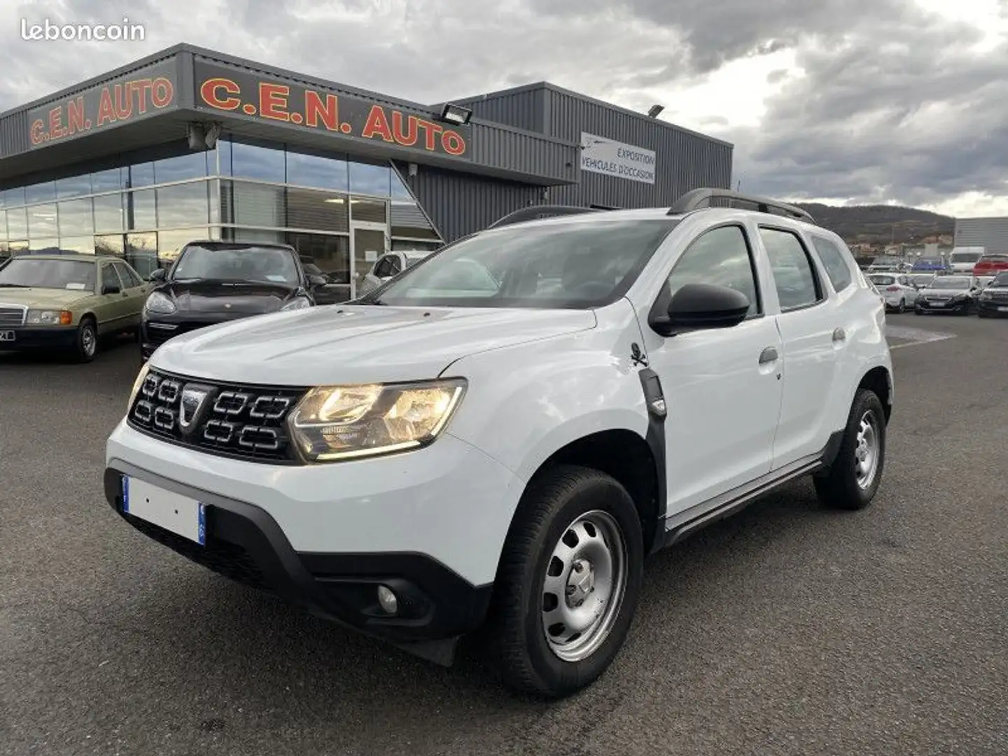 Dacia Duster 1.0 ECO-G 100CH ESSENTIEL 4X2 19 Blanc - 1