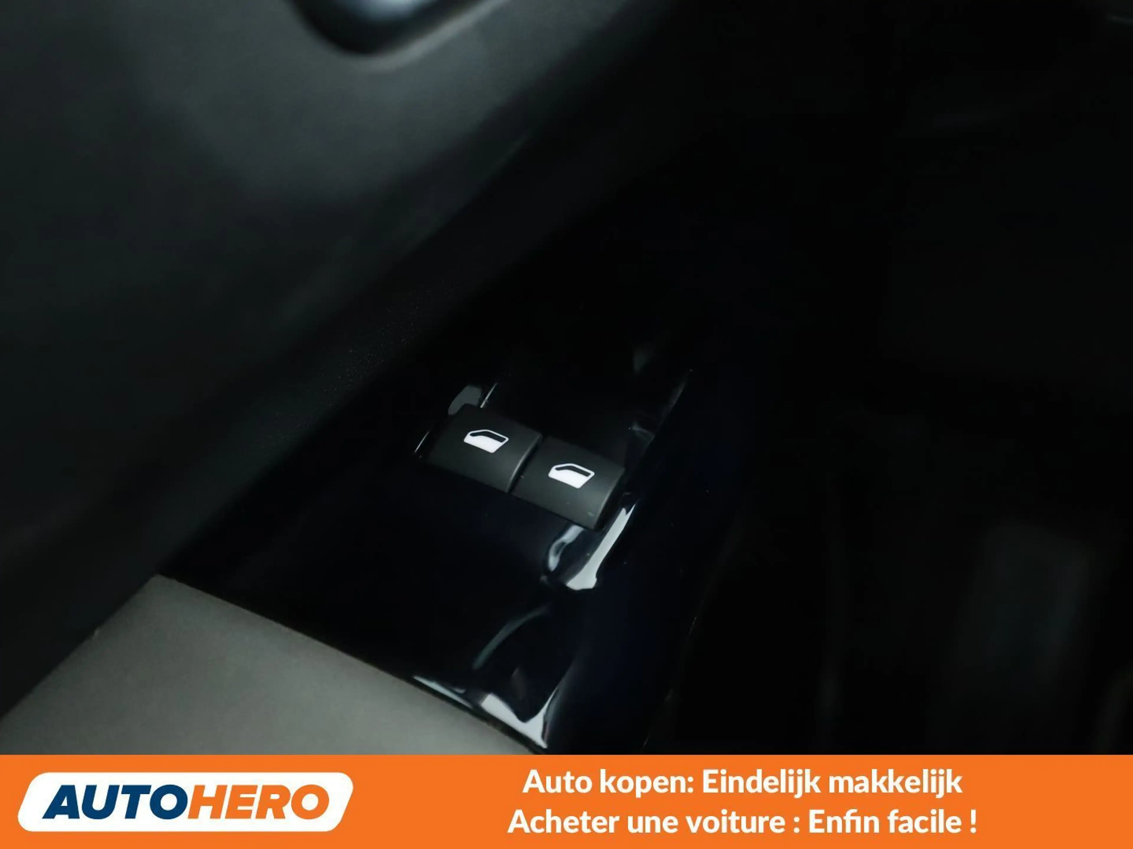 Citroen C4 Cactus 1.2 e-THP Shine — photo 13