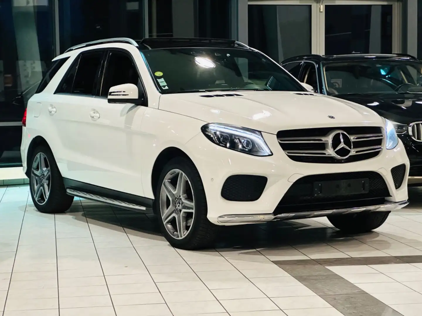 Mercedes-Benz GLE 350 GLE350d 4MATIC LED NAVI PANORAMA AMG 399€/Monat Wit - 2