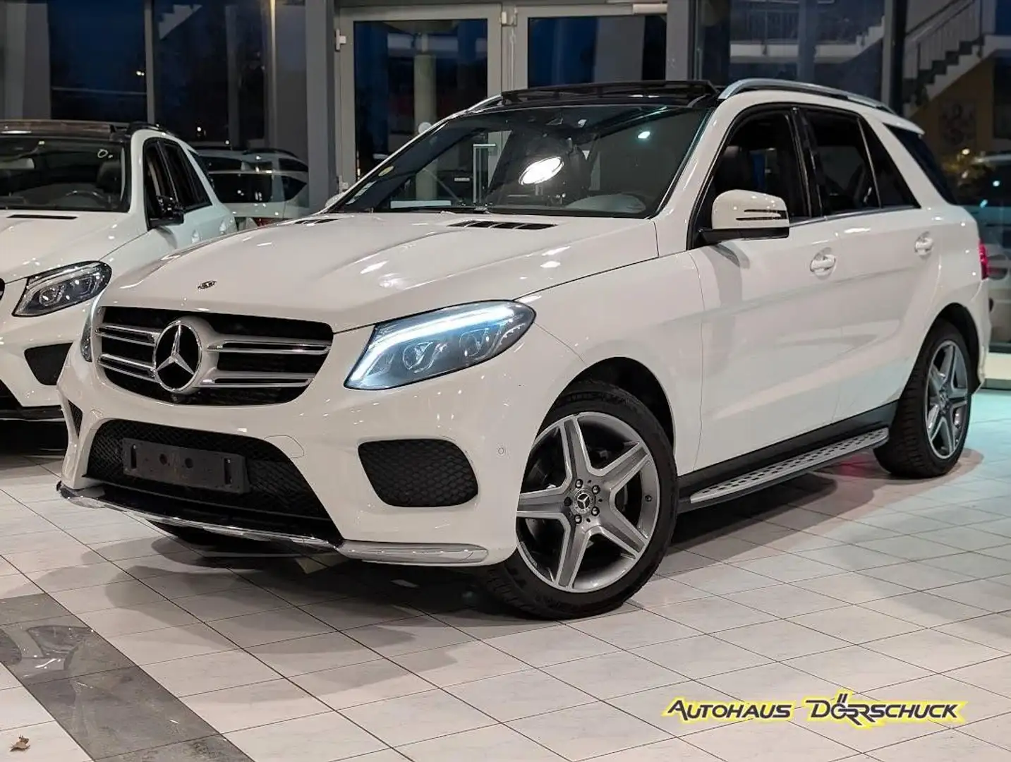 Mercedes-Benz GLE 350 GLE350d 4MATIC LED NAVI PANORAMA AMG 399€/Monat Wit - 1