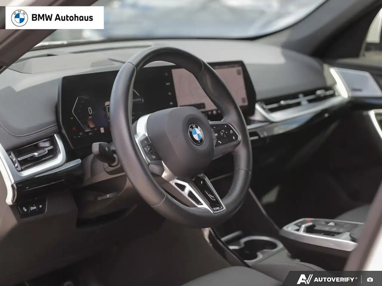 BMW X1 photo BMW X1