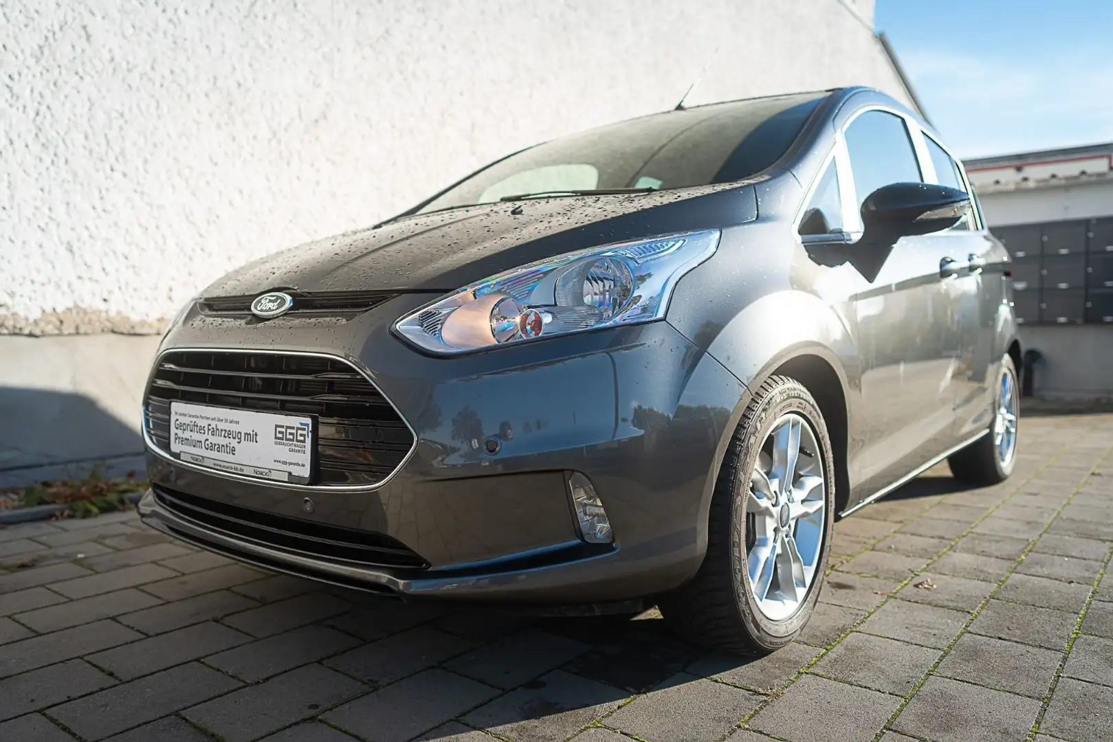Ford B-Max B-MAX  1.0 EcoBoost 74kW Colourline Grau - 1