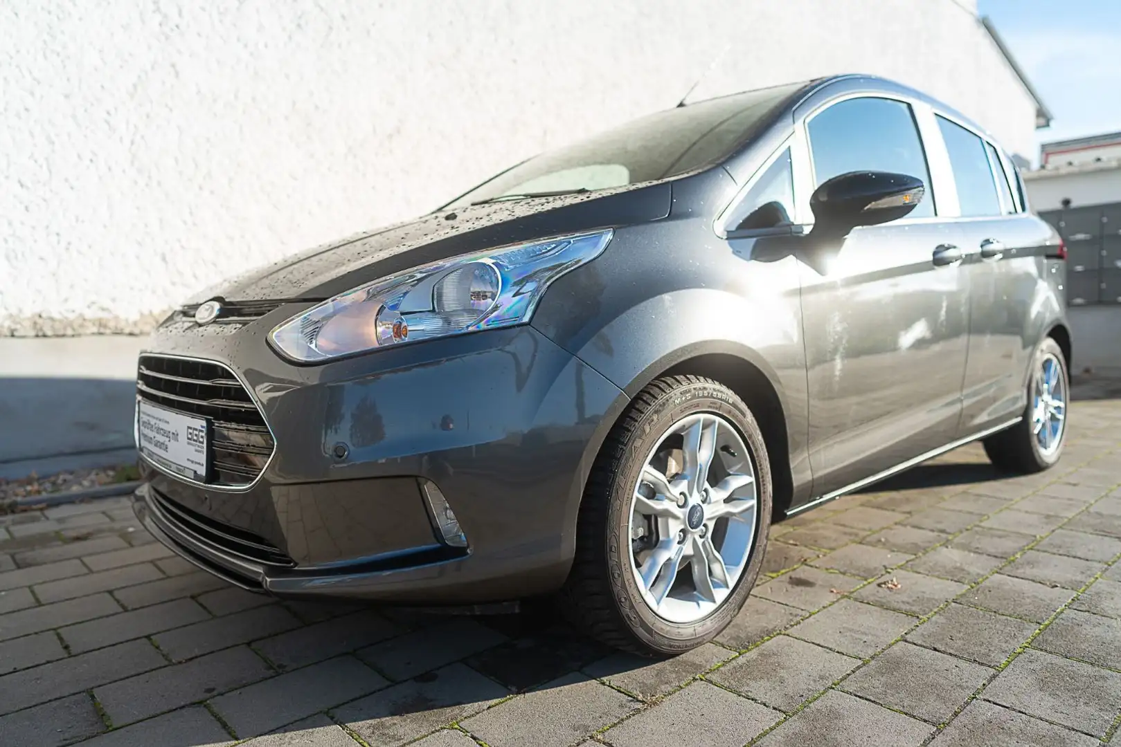 Ford B-Max B-MAX  1.0 EcoBoost 74kW Colourline Grau - 2
