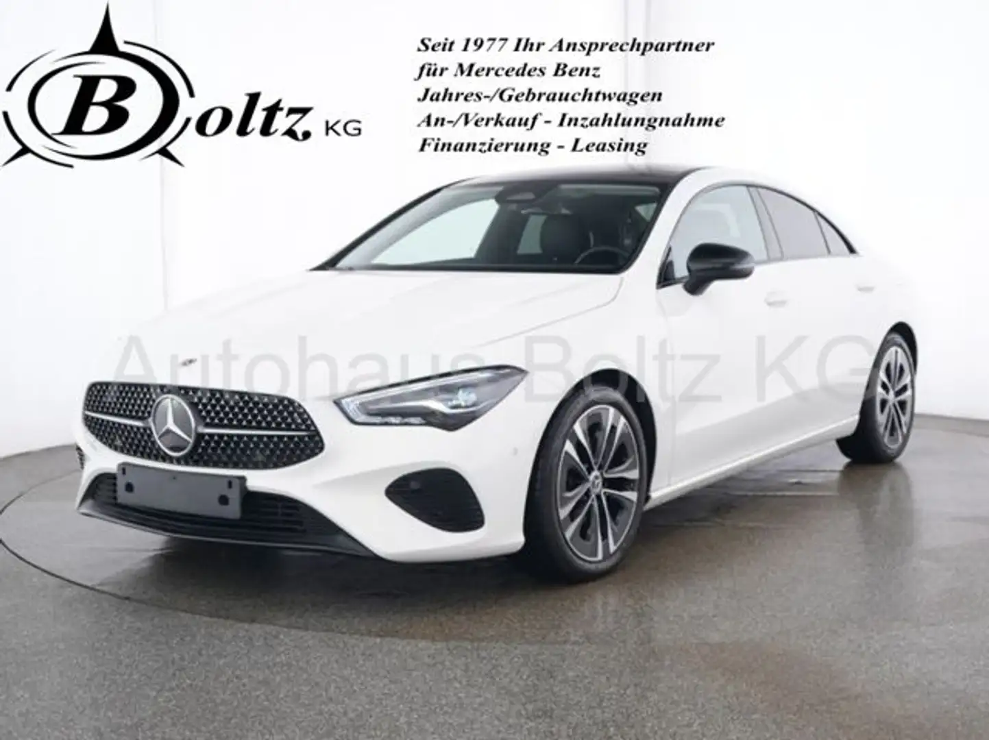 Mercedes-Benz CLA 180 ENp 50000 Pano Night AHK Winter P Kamera Blanc - 1