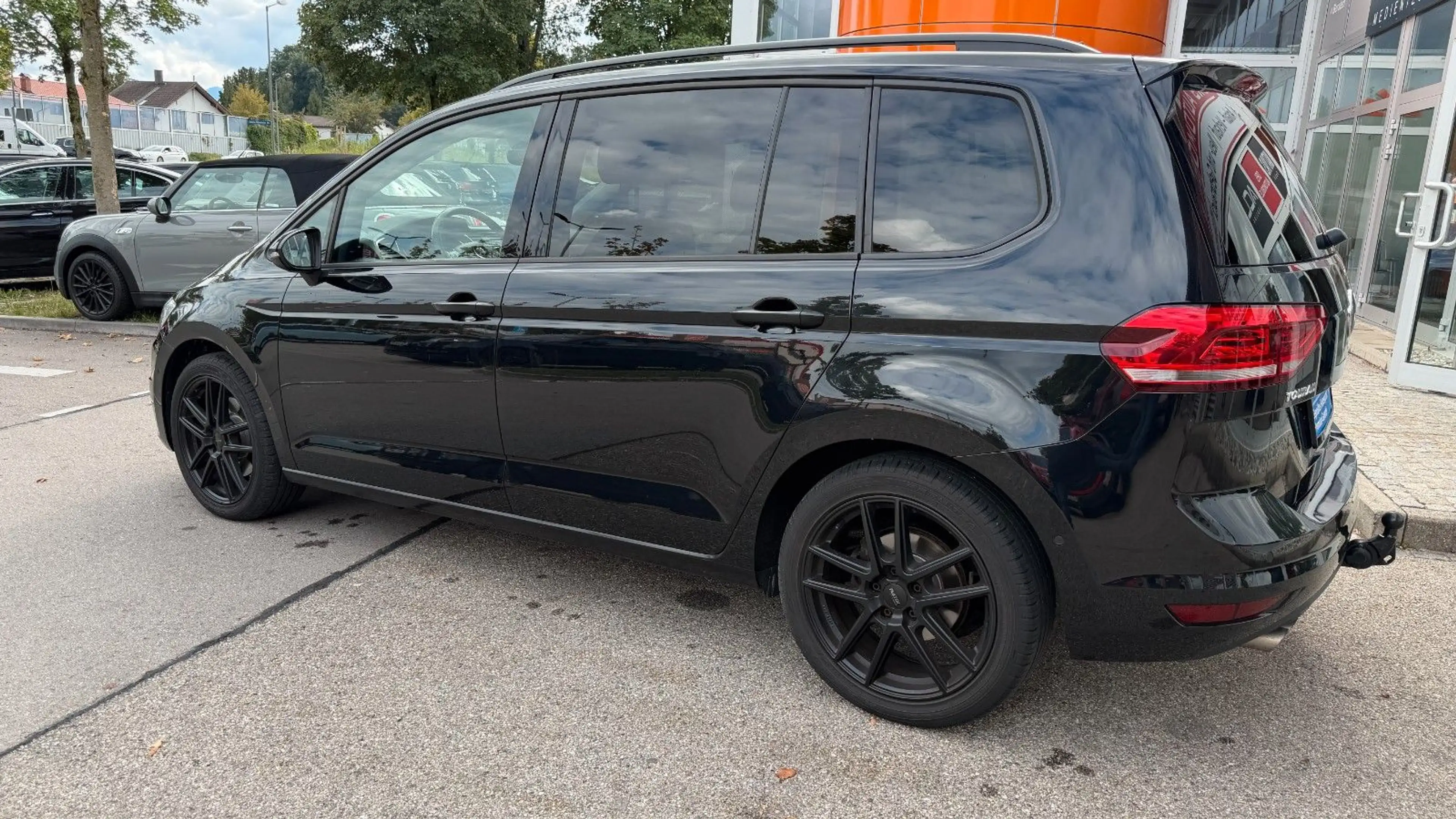 Volkswagen Touran Comfline BMT/Start-Stop/Navi/ 7 Sitze — photo 4