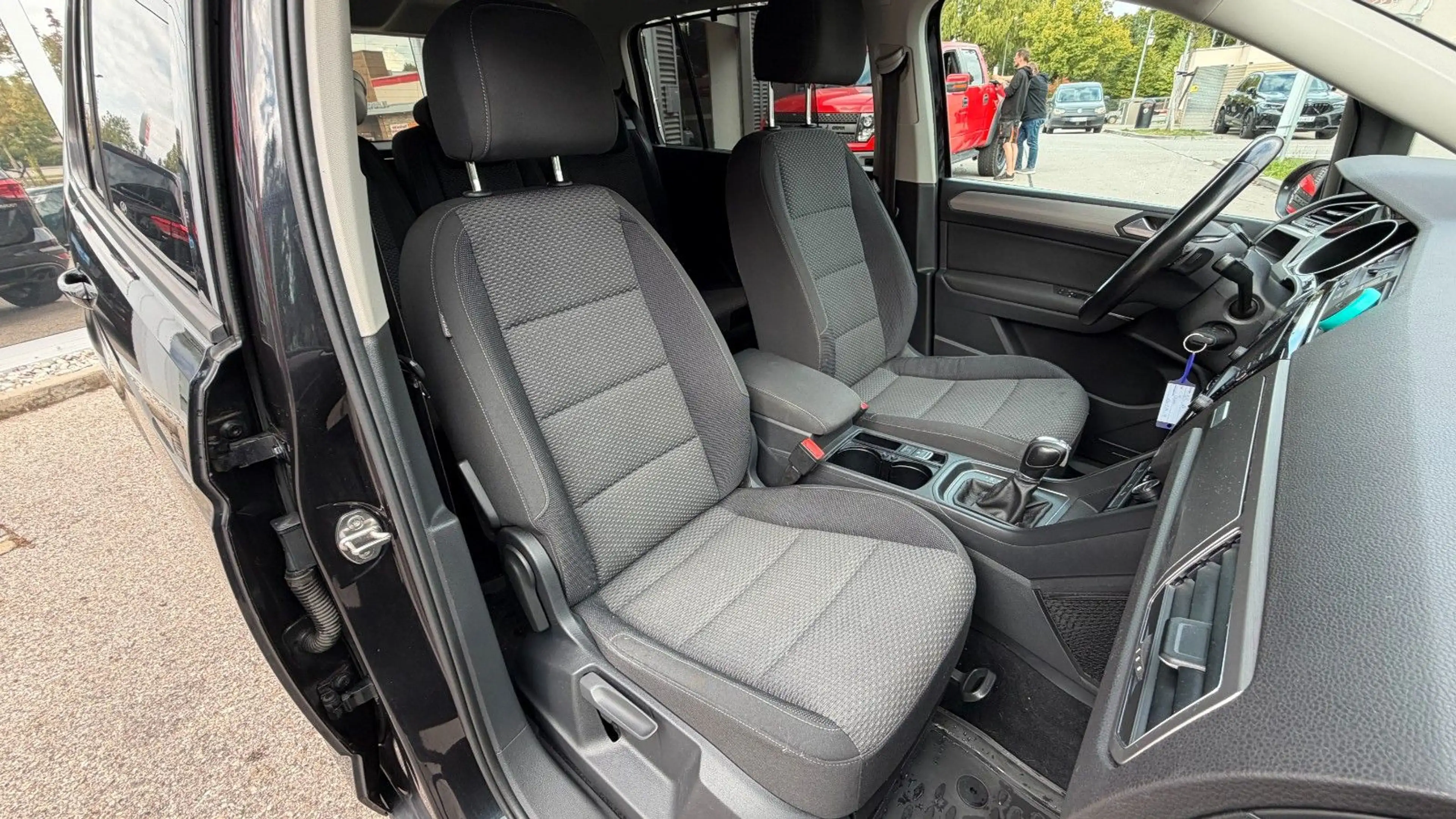 Volkswagen Touran Comfline BMT/Start-Stop/Navi/ 7 Sitze — photo 15