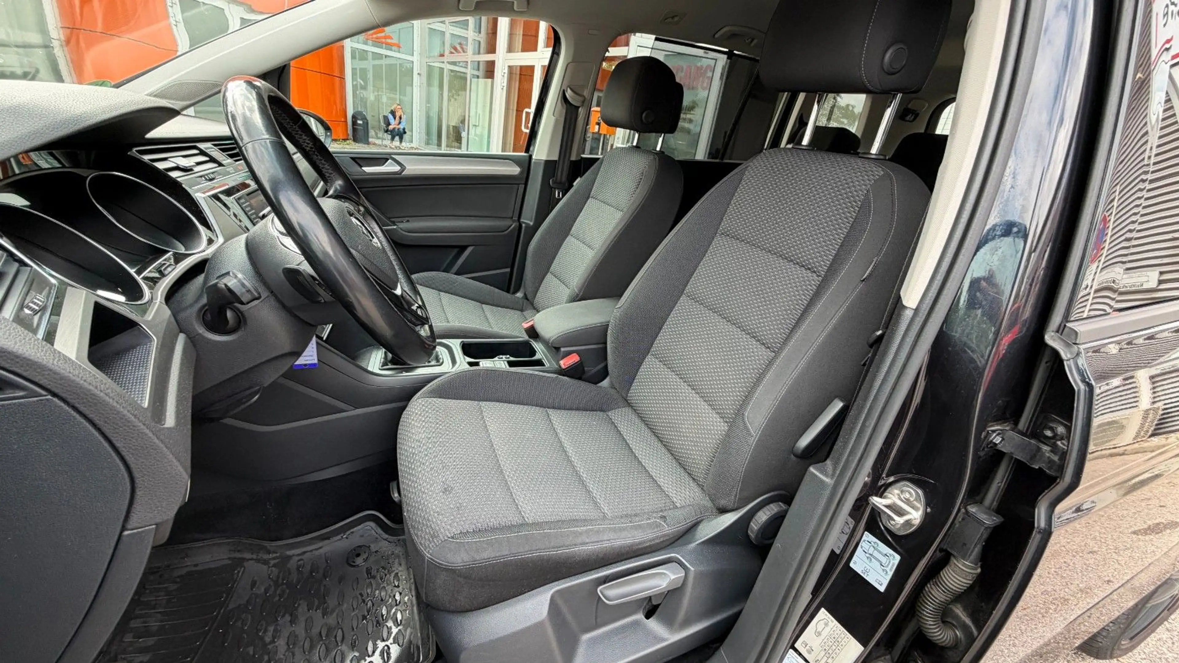 Volkswagen Touran Comfline BMT/Start-Stop/Navi/ 7 Sitze — photo 13