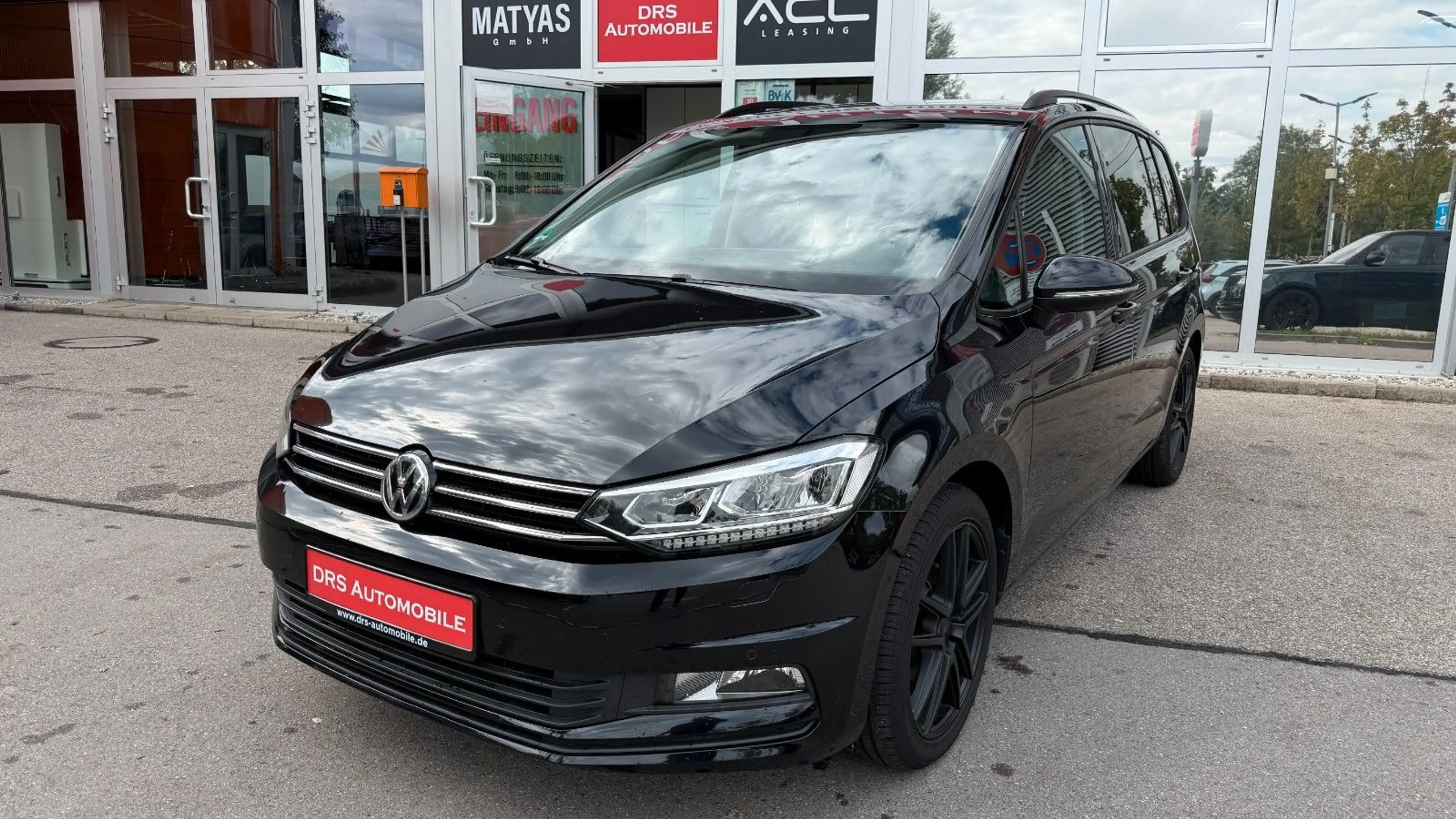Volkswagen Touran Comfline BMT/Start-Stop/Navi/ 7 Sitze — photo 2