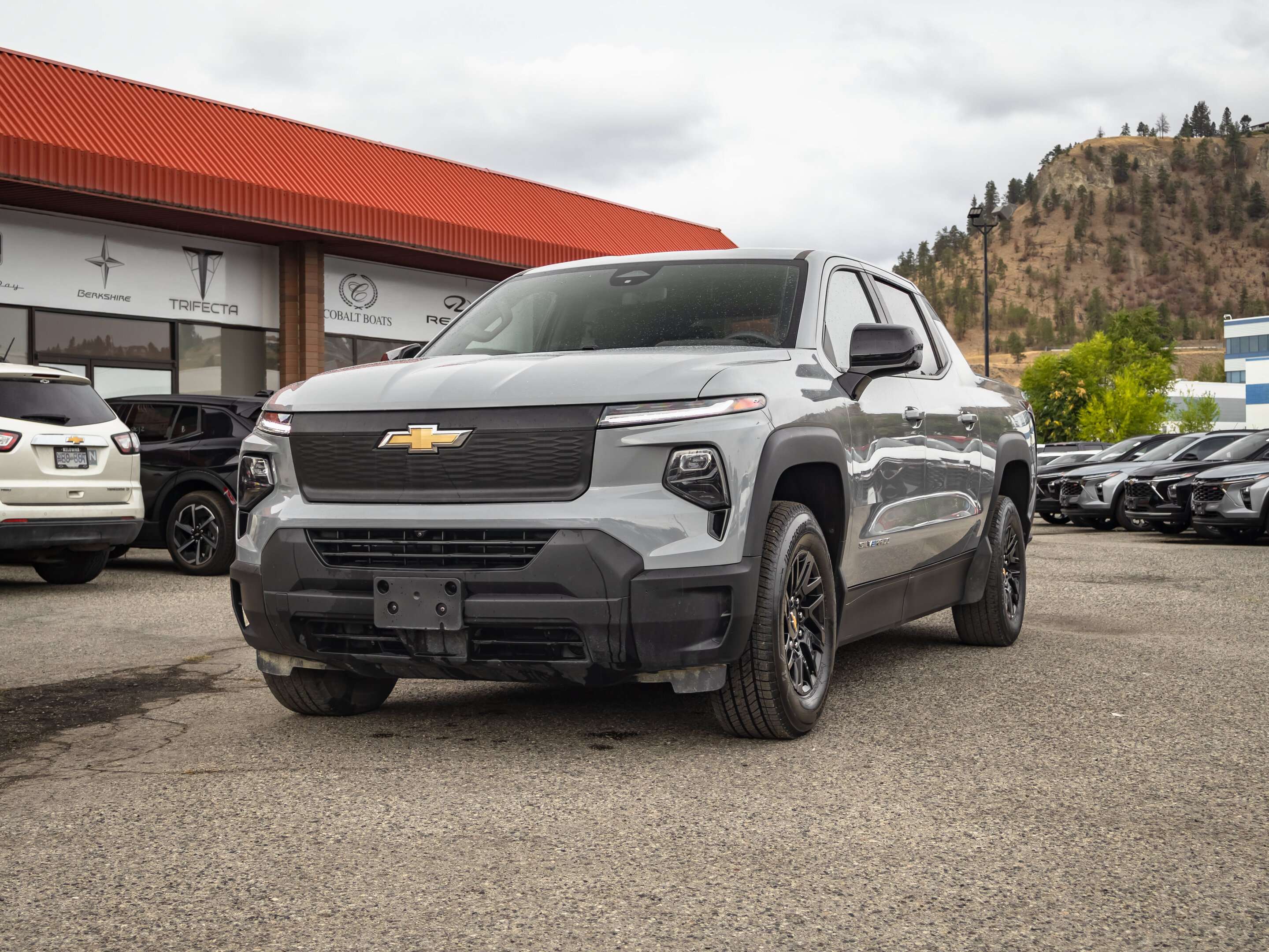 2025 Chevrolet Silverado EV Extended Range WT Convenience | Keyless Entry | La — снимка 1