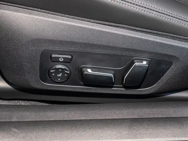 BMW M4 view 15