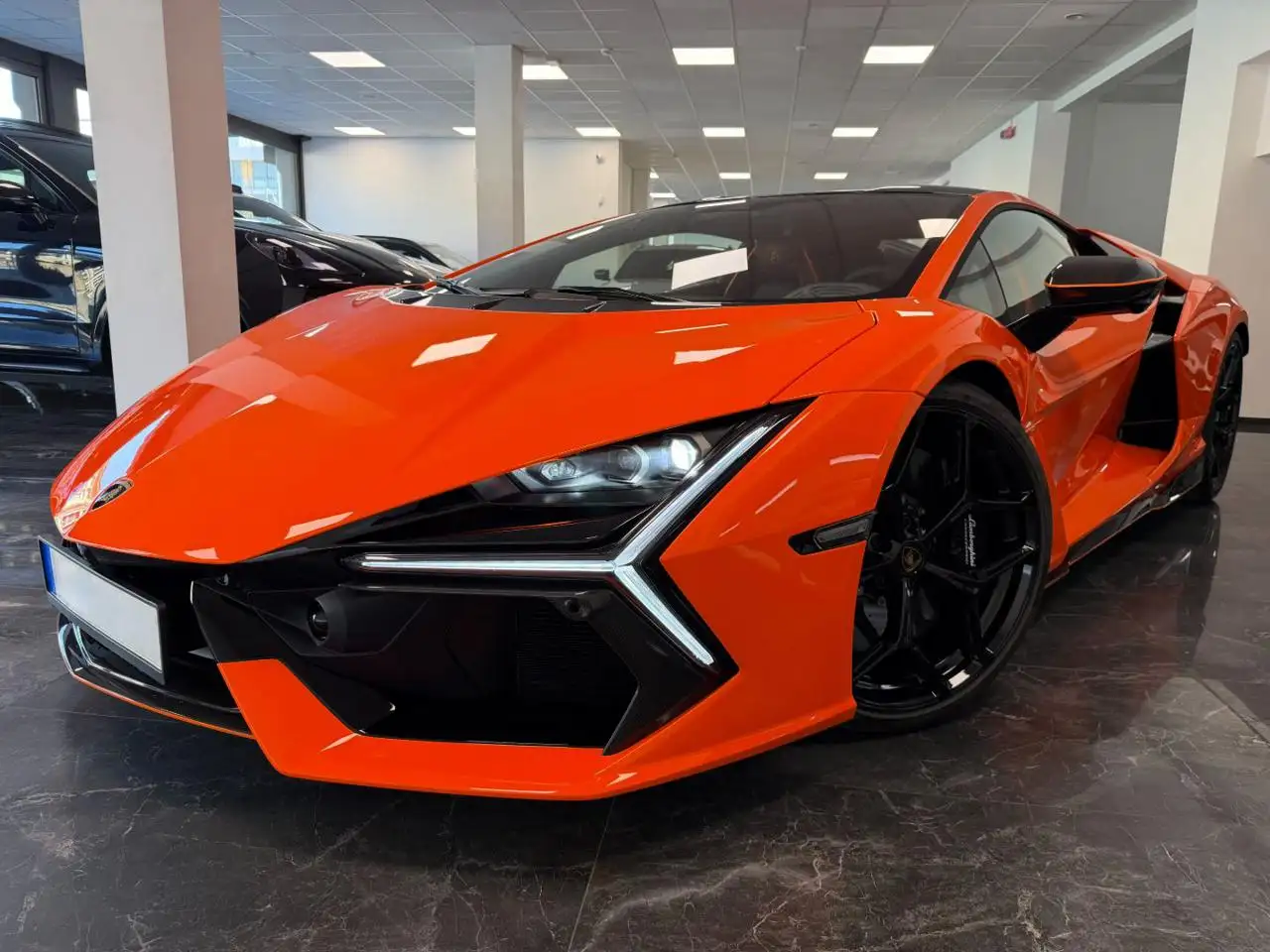 Lamborghini Revuelto