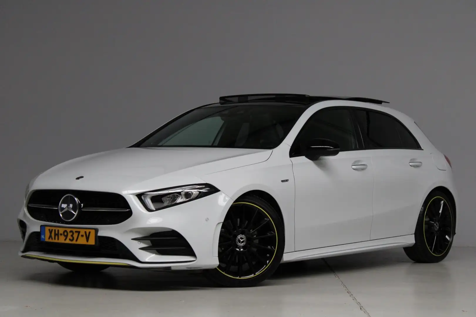 Mercedes-Benz A 200 Launch Edition Premium 1e eig | panoramadak | burm Blanc - 1