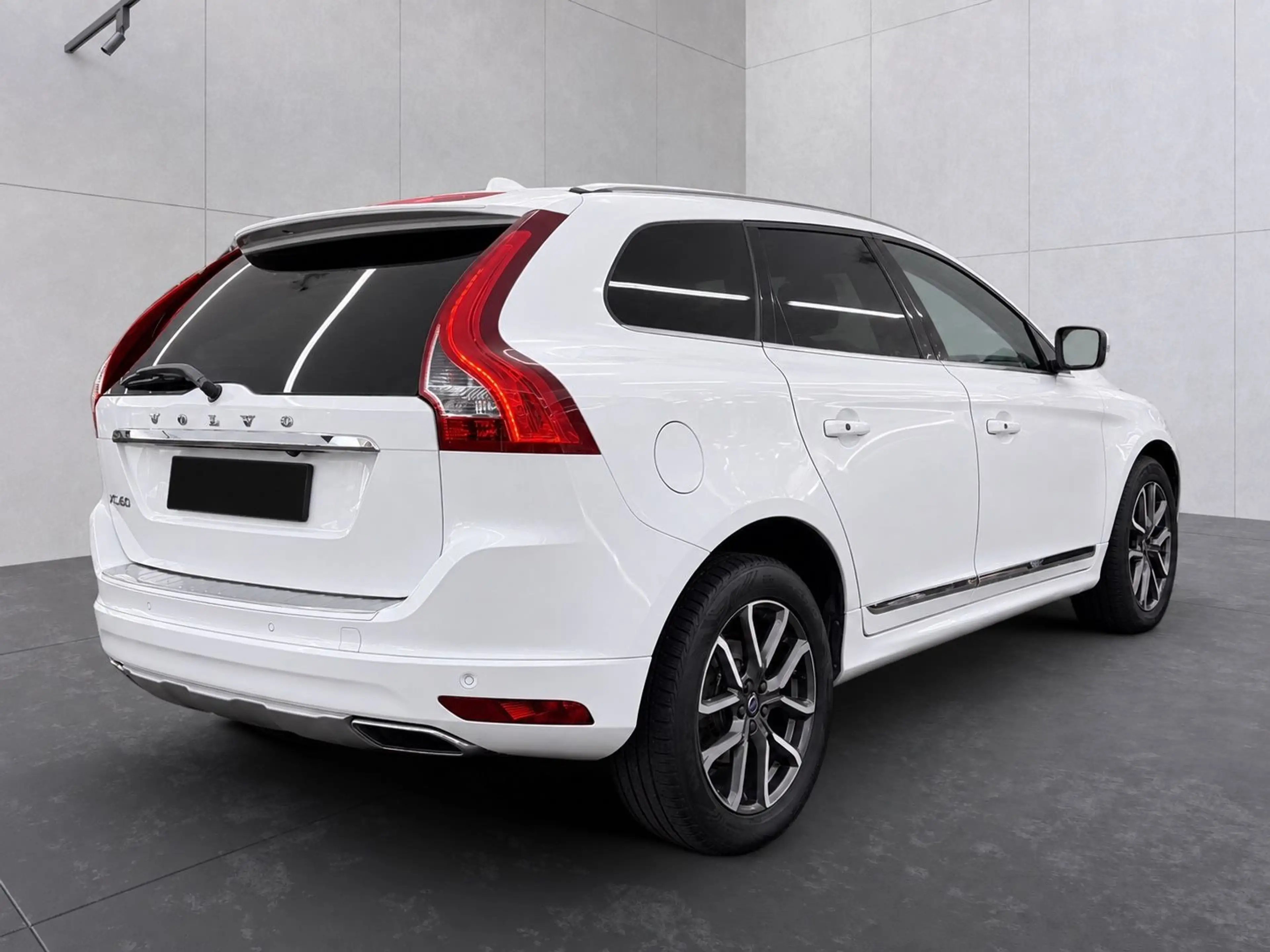 Volvo XC60 D5 AWD Summum, Leder, Navi, Panorama, ACC — photo 5