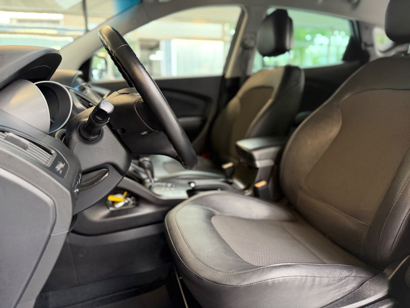 Hyundai iX35 Finale AWD 2.0 CRDi/Standheizung/Navi/BT — photo 15