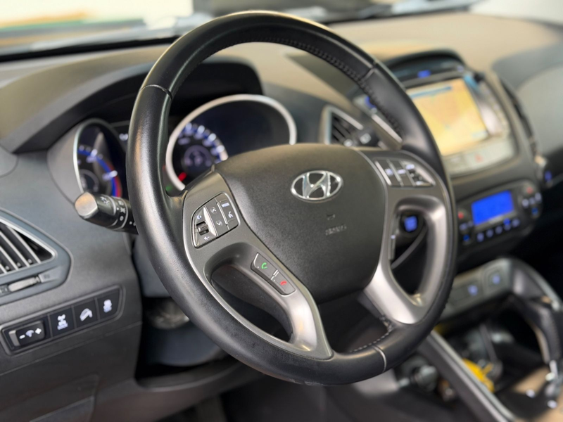 Hyundai iX35 Finale AWD 2.0 CRDi/Standheizung/Navi/BT — photo 13