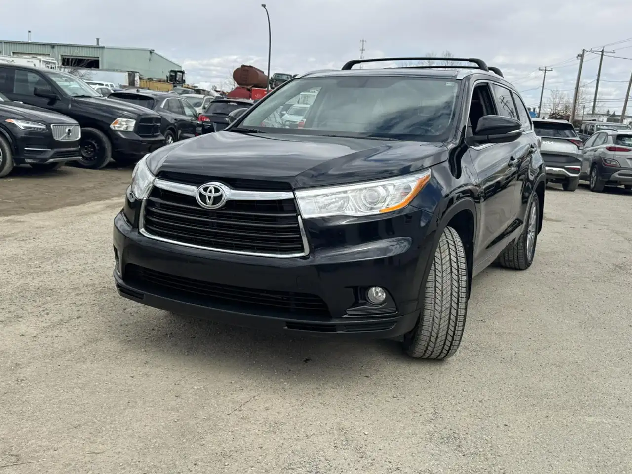 Toyota Highlander снимка Toyota Highlander