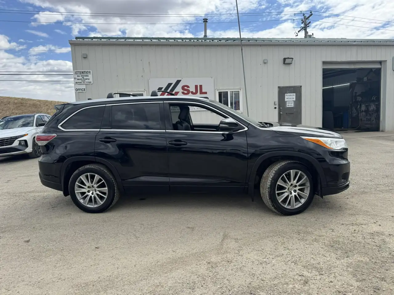 Toyota Highlander снимка Toyota Highlander