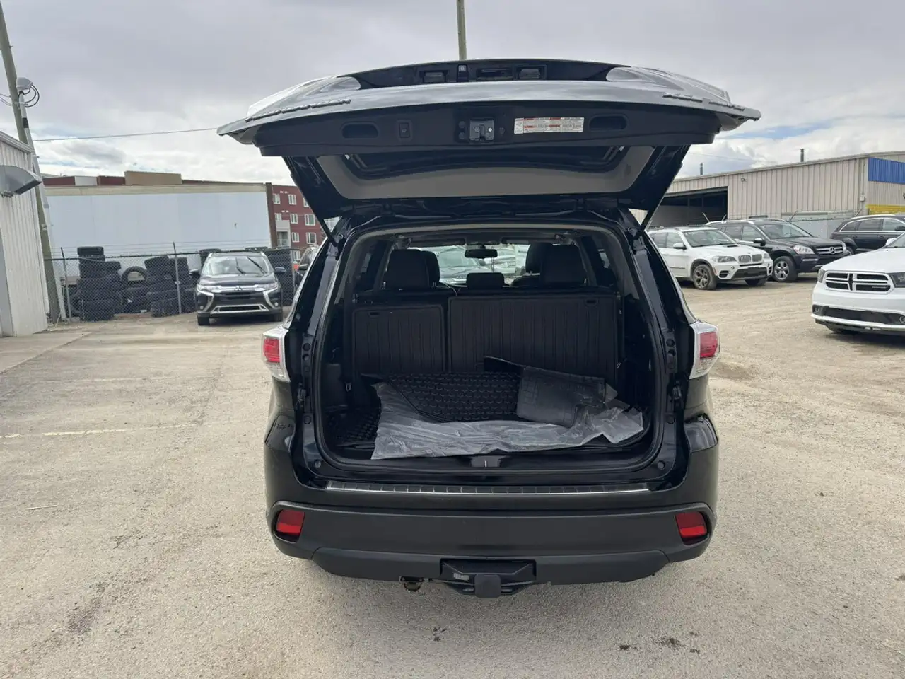 Toyota Highlander снимка Toyota Highlander