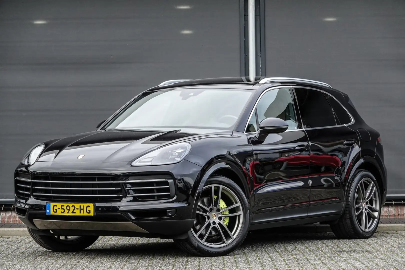 Porsche Cayenne E-Hybrid 3.0 462Pk 8-Aut. | Luchtvering | Panorama Nero - 1