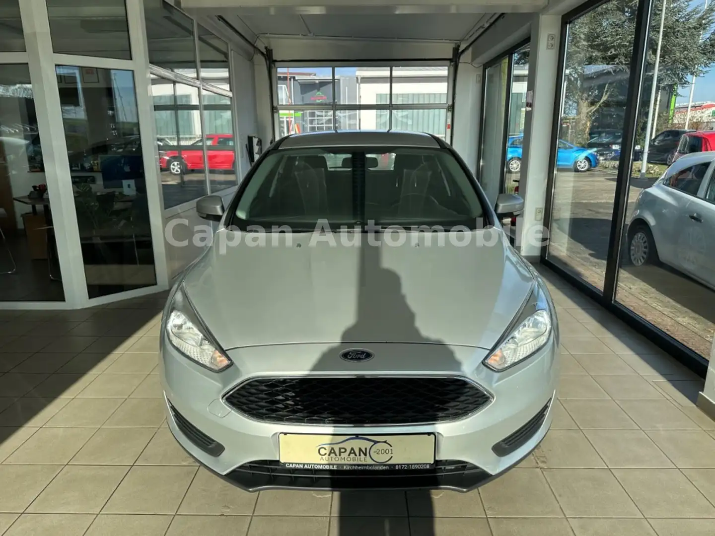 Ford Focus Turnier Trend Klima/Scheckheft/EURO6 Plateado - 2