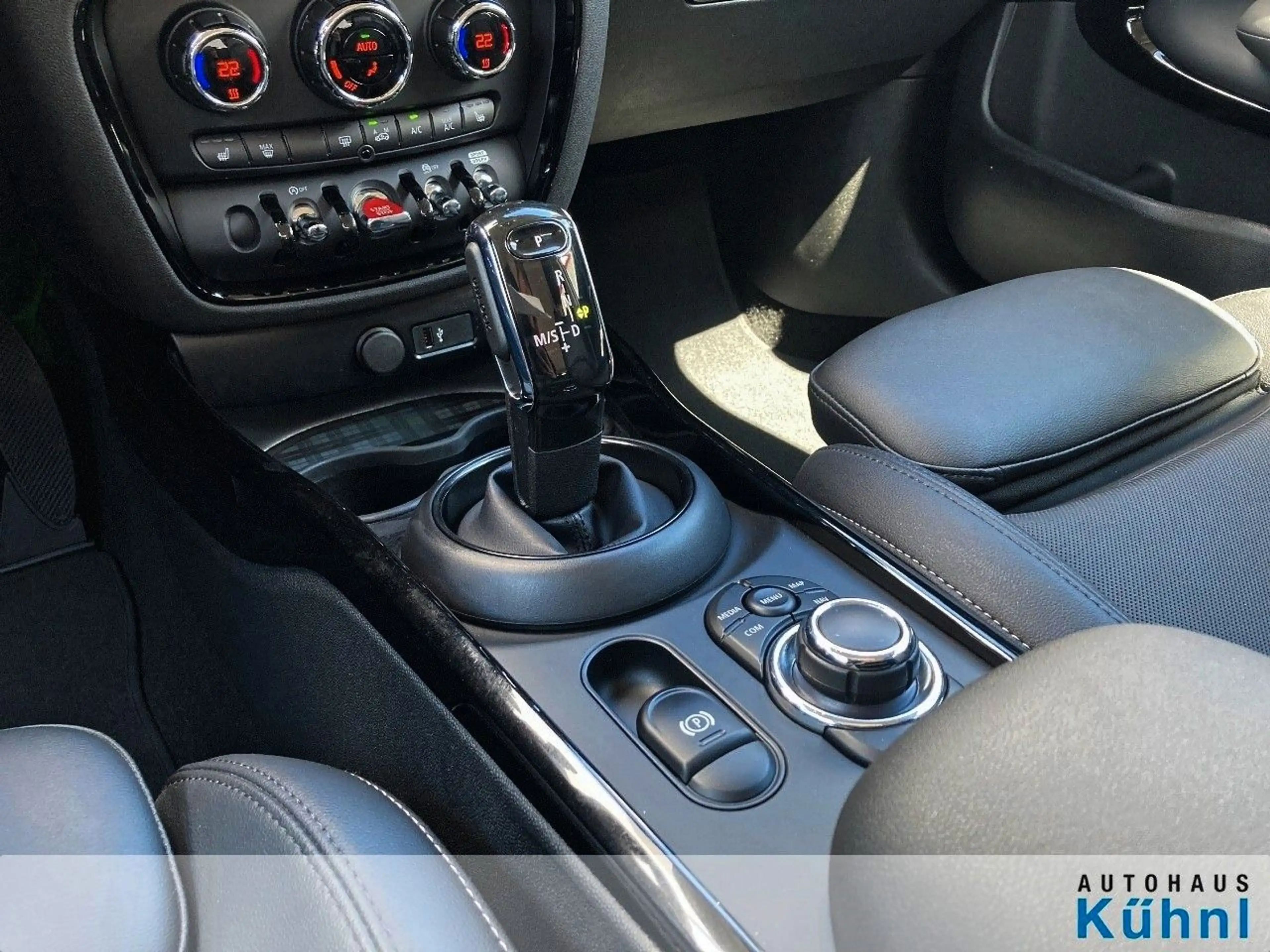 MINI Cooper S Clubman Classic Trim/NAVI/LED/AHK/DAB — photo 15