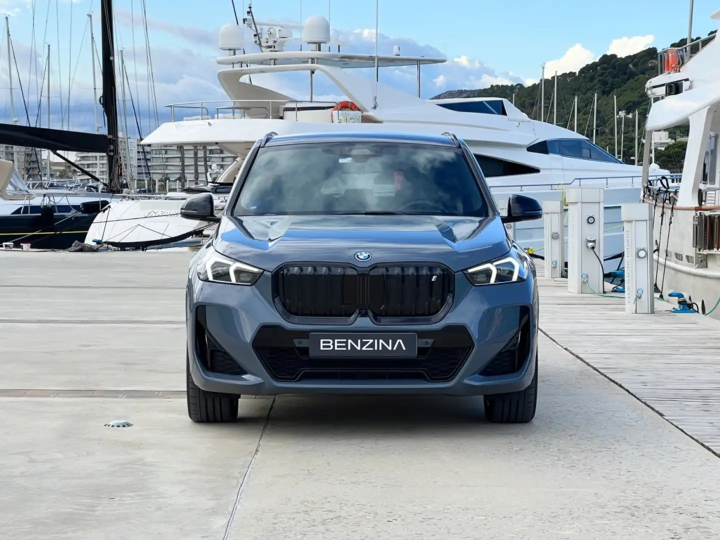 BMW iX1 xDrive30A M Sport Azul - 2