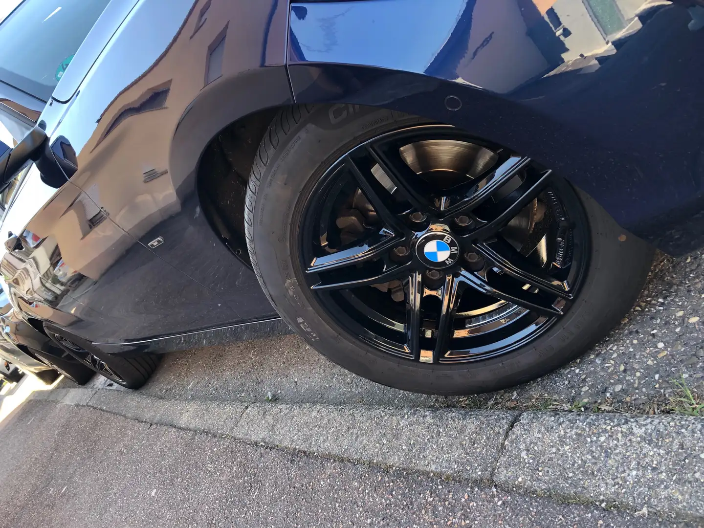 BMW 118 118iSport Line Modrá - 1