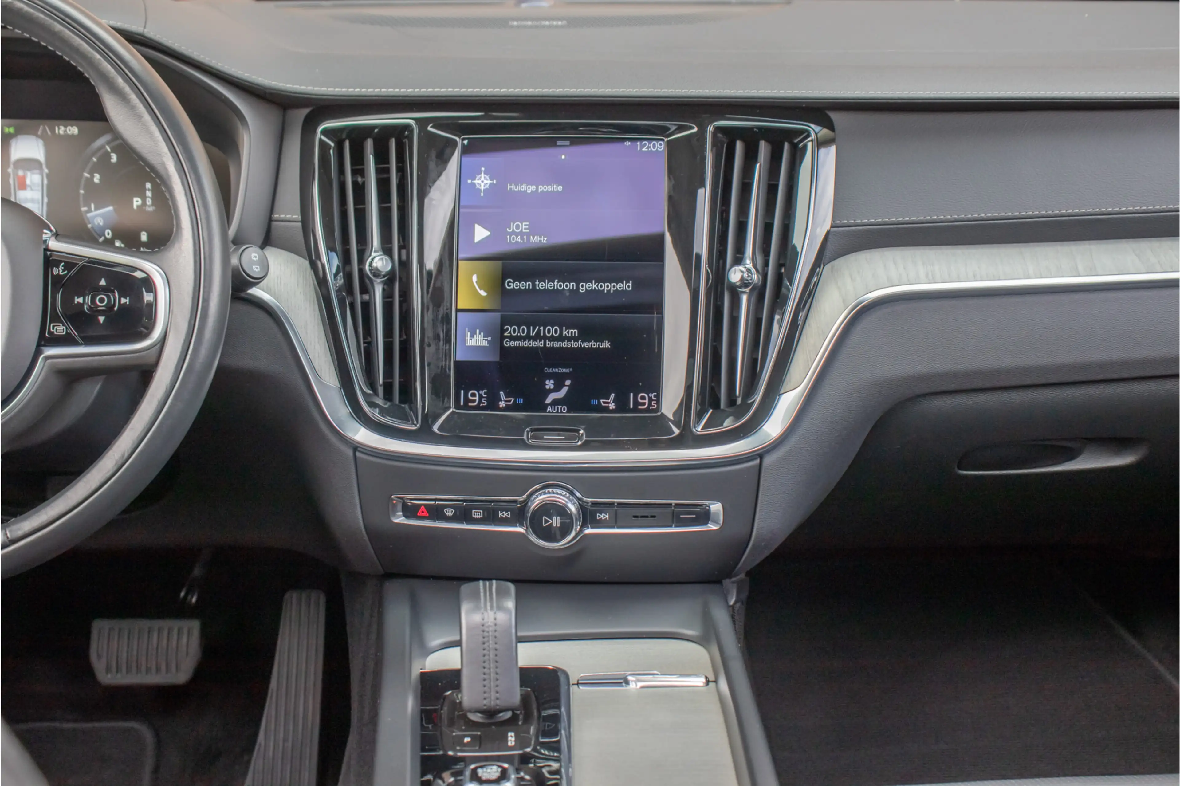 Volvo V60 Cross Country B5 AWD Pro, Origineel NL, Nappaleder, Stoelkoeling — photo 12