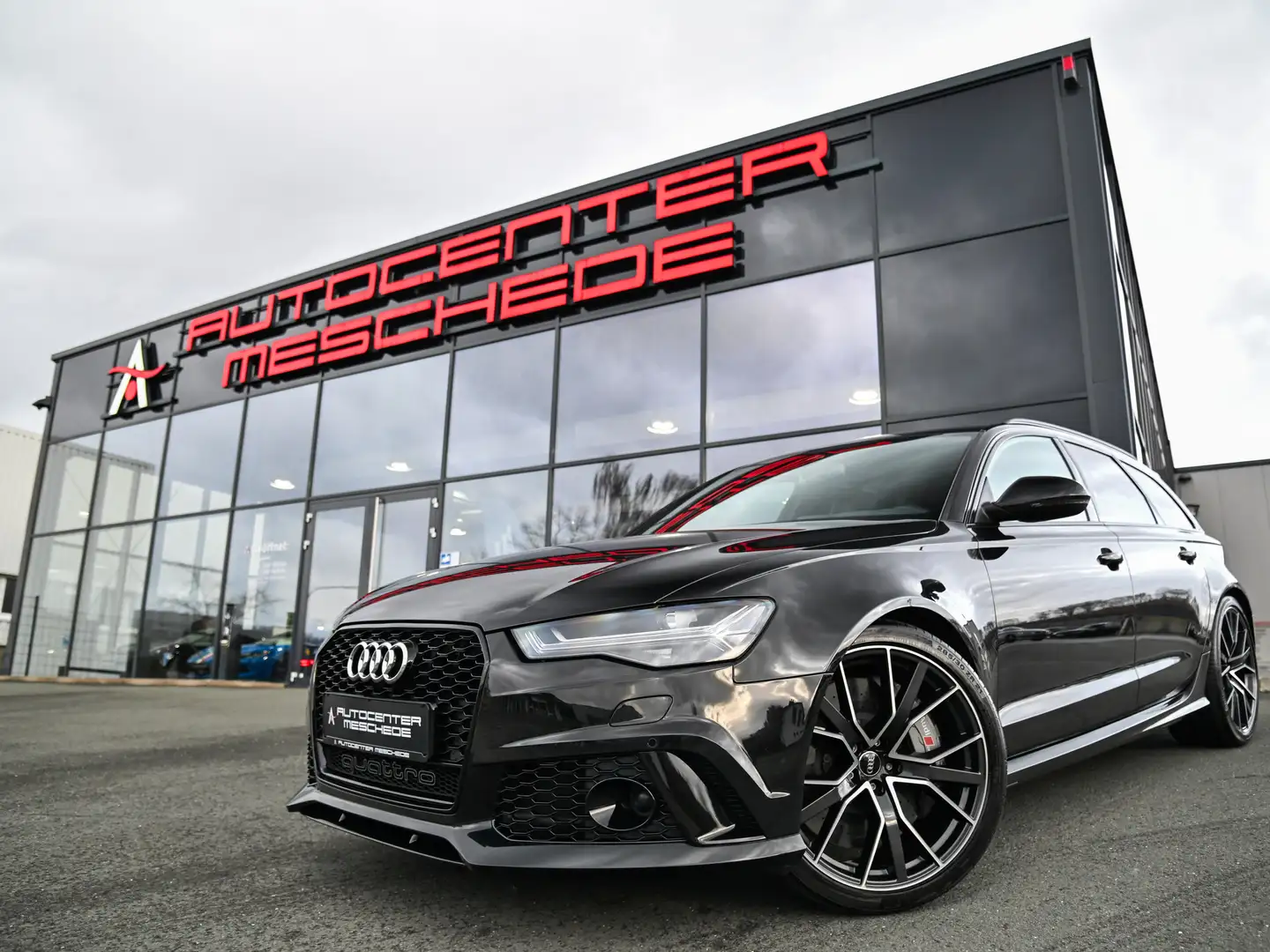 Audi RS6 Avant 4.0 TFSI performance RS-Sitze* Keramik Schwarz - 1