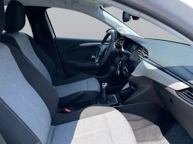 Opel Corsa view 11