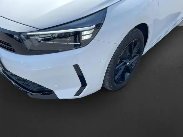 Opel Corsa view 9