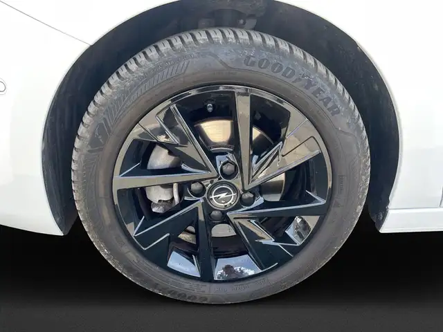 Opel Corsa view 8