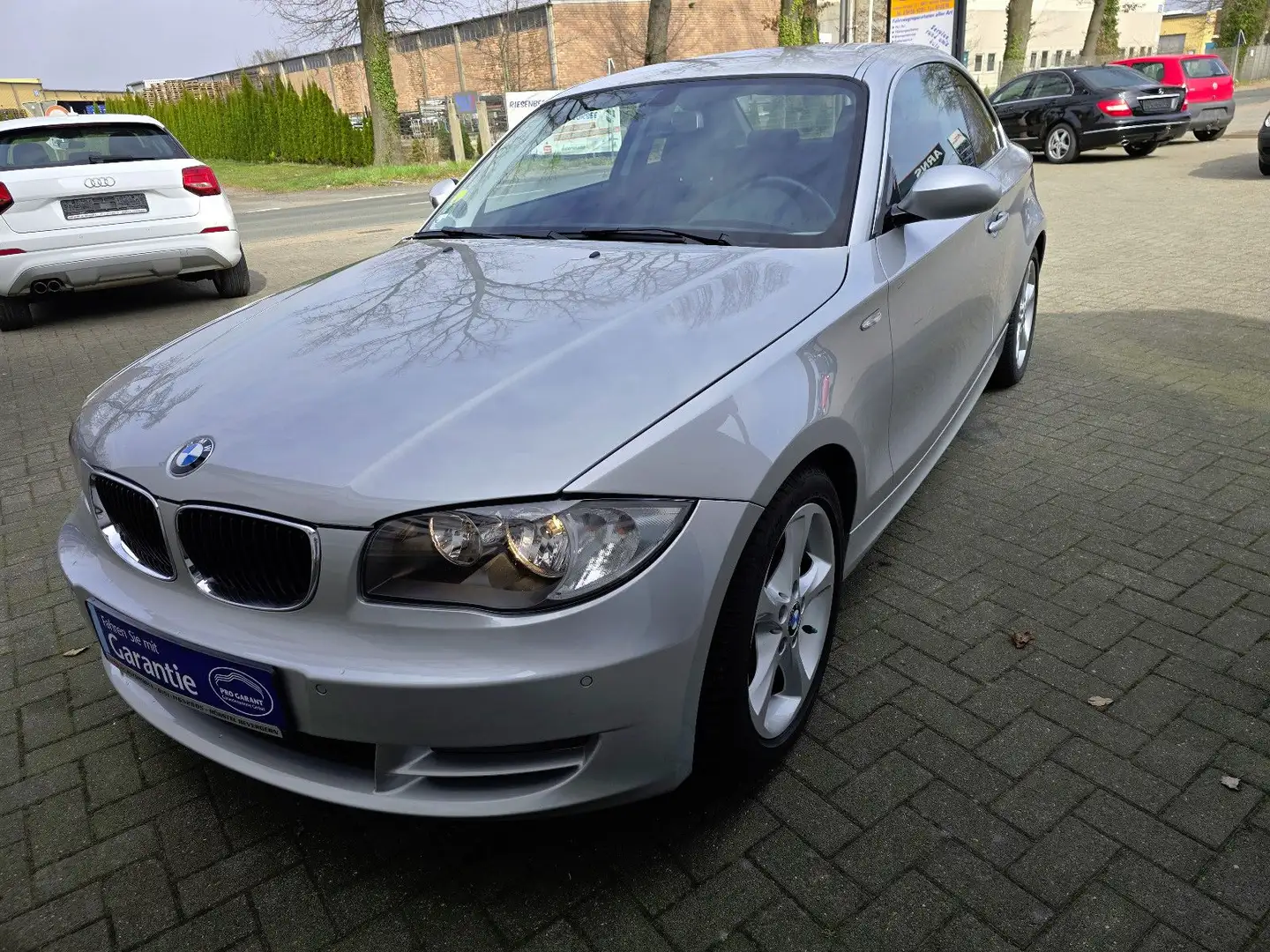 BMW 125 i Coupe Automatik,Klima,Leder,PDC,82000 km Argintiu - 2