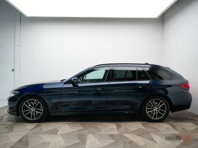 BMW 5 Series view 3