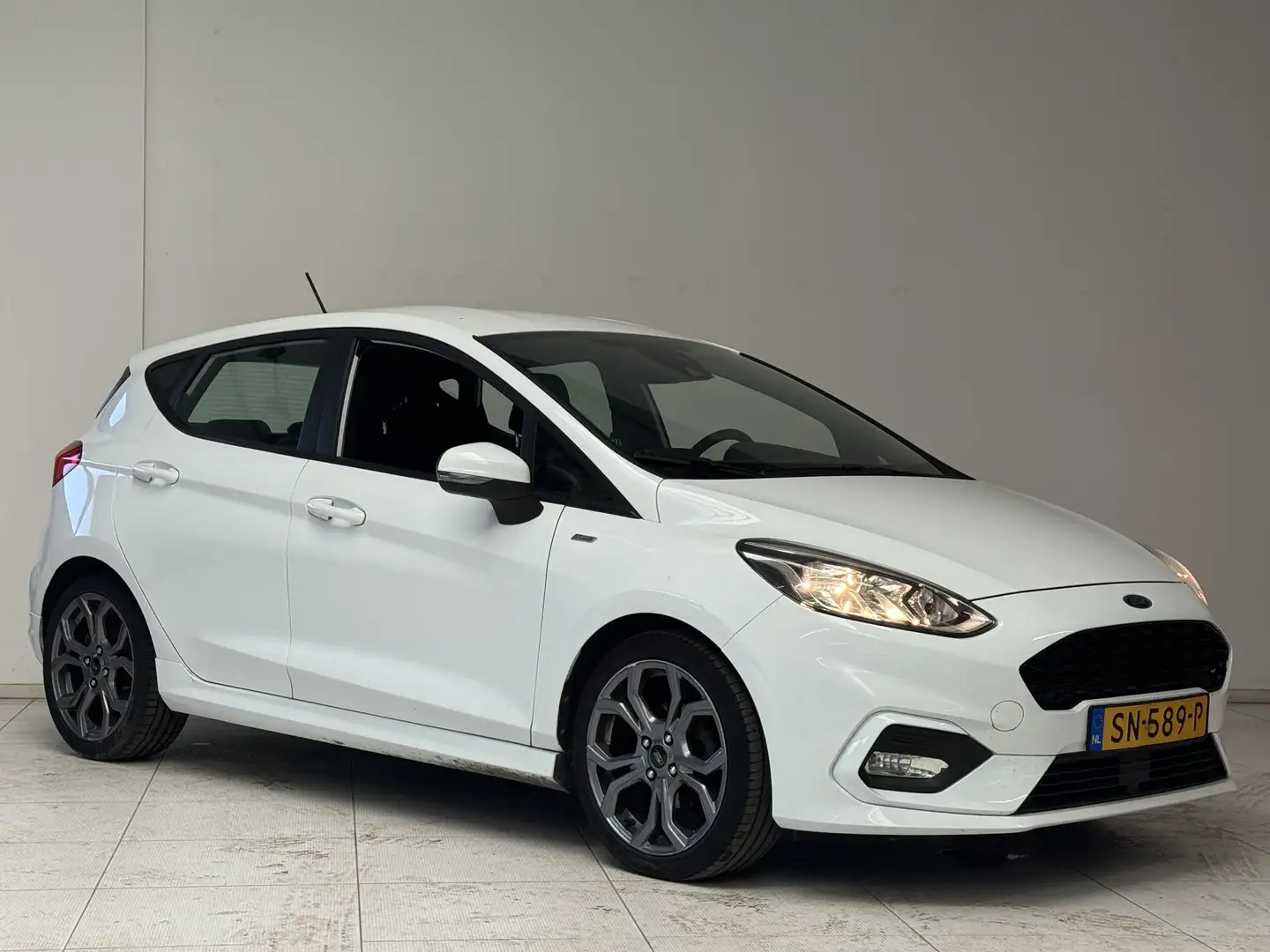 Ford Fiesta 1.0 EcoBoost ST-Line | Navigatie | Parkeersensoren Blanc - 2
