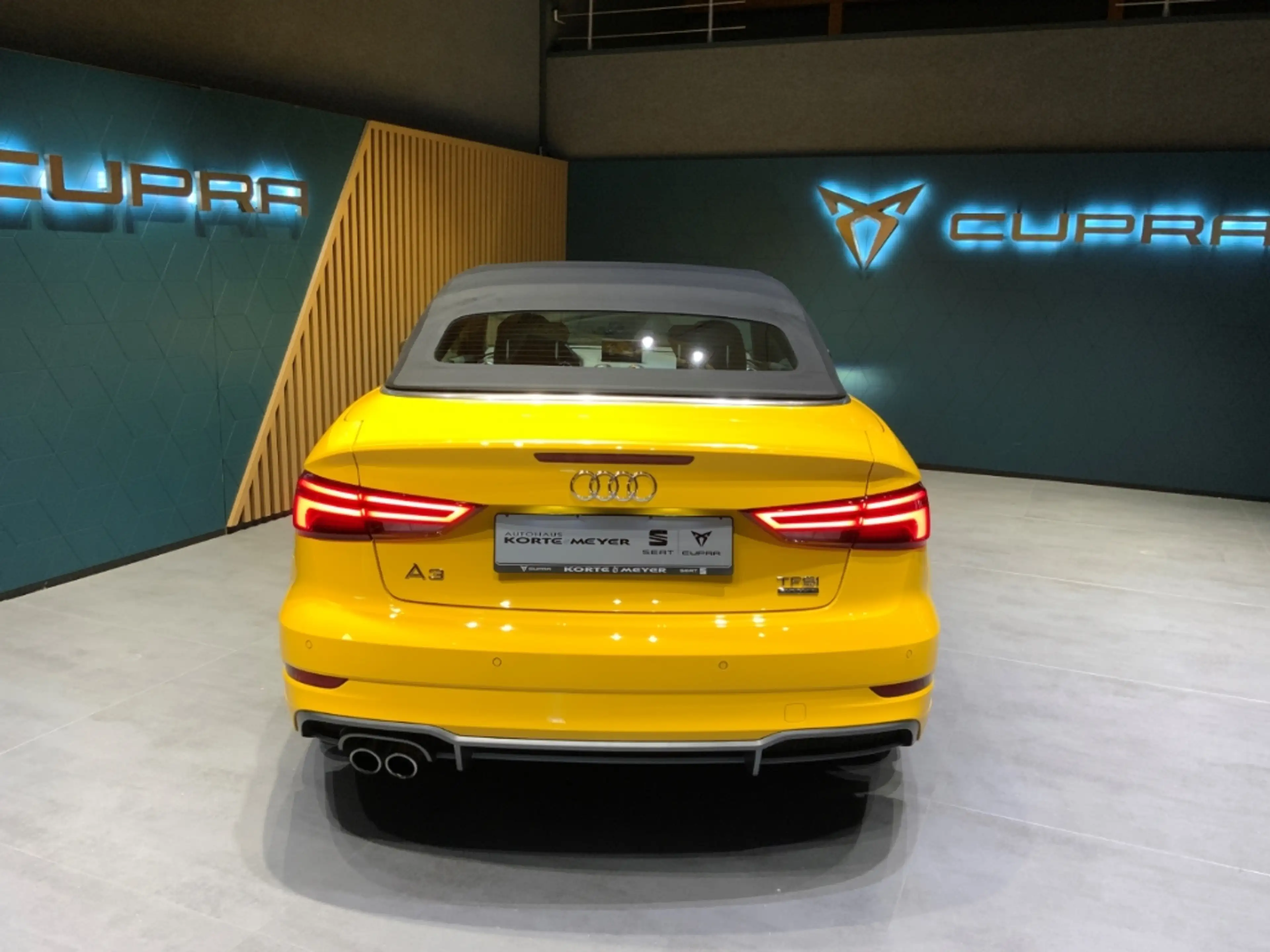 Audi A3 Cabrio S-Line 2.0TFSI s-Tronic quattro+Navi — photo 7