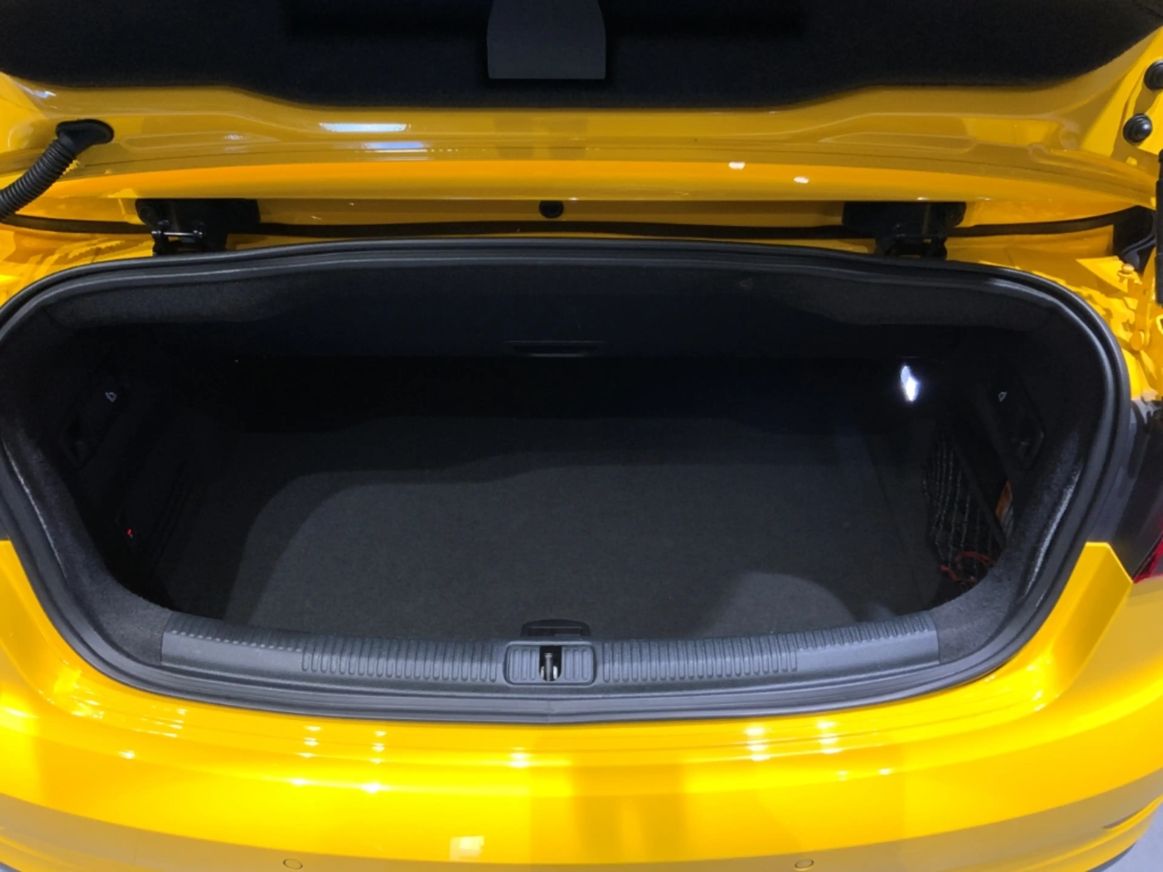 Audi A3 Cabrio S-Line 2.0TFSI s-Tronic quattro+Navi — photo 8