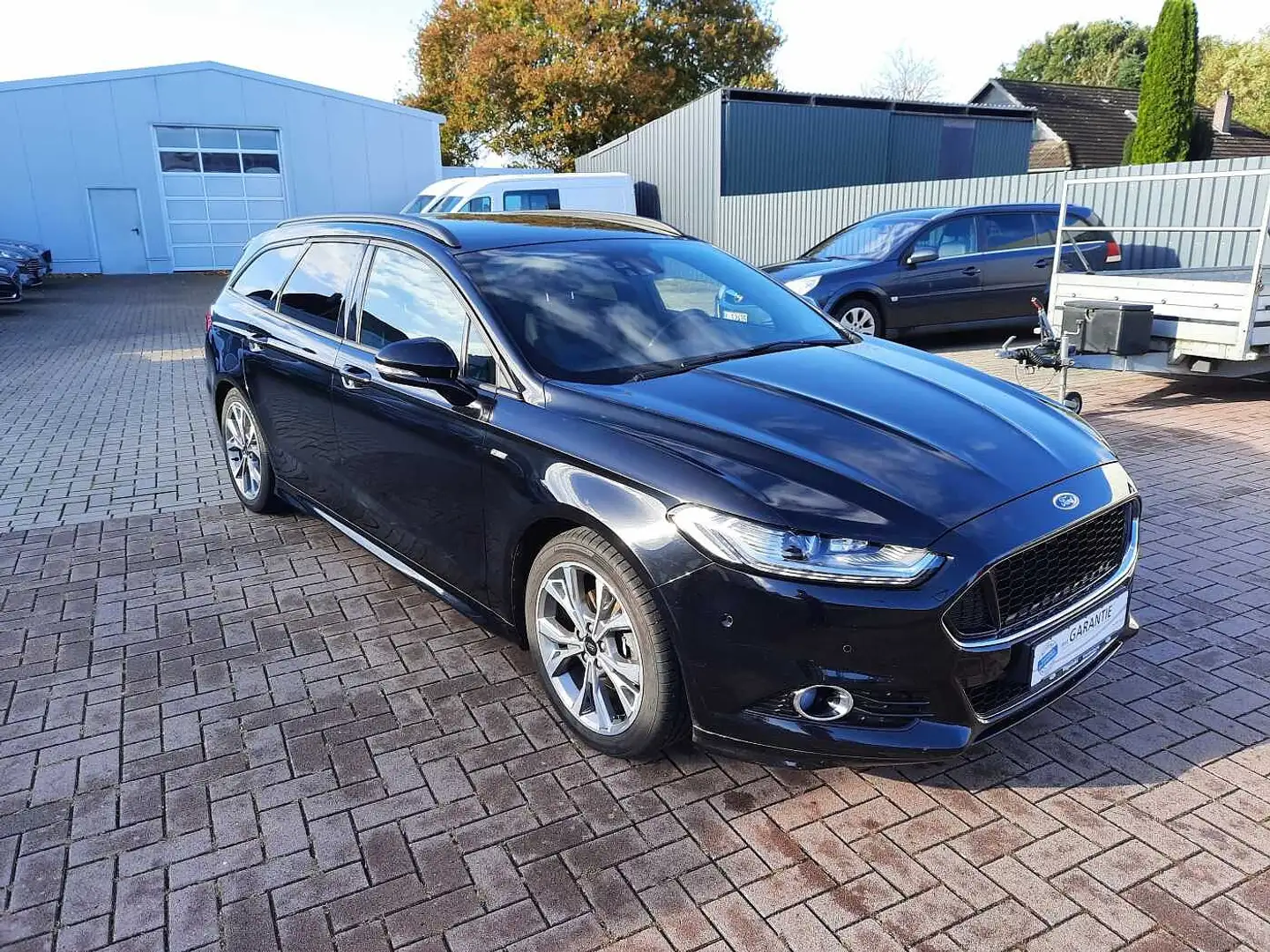 Ford Mondeo Turnier Diesel 2.0 TDCi Start-Stopp PowerShift-Aut Schwarz - 2