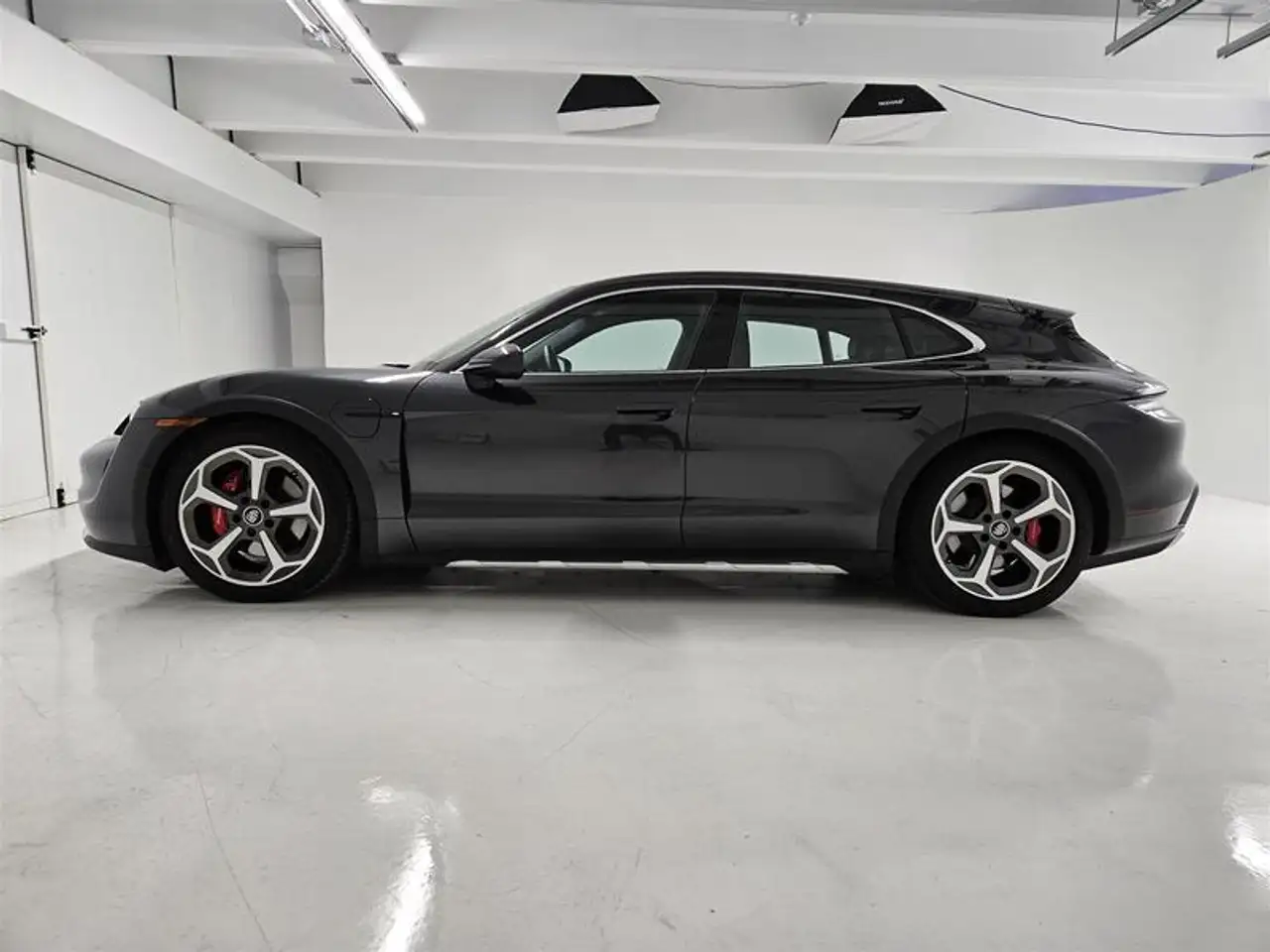 Porsche Taycan снимка Porsche Taycan