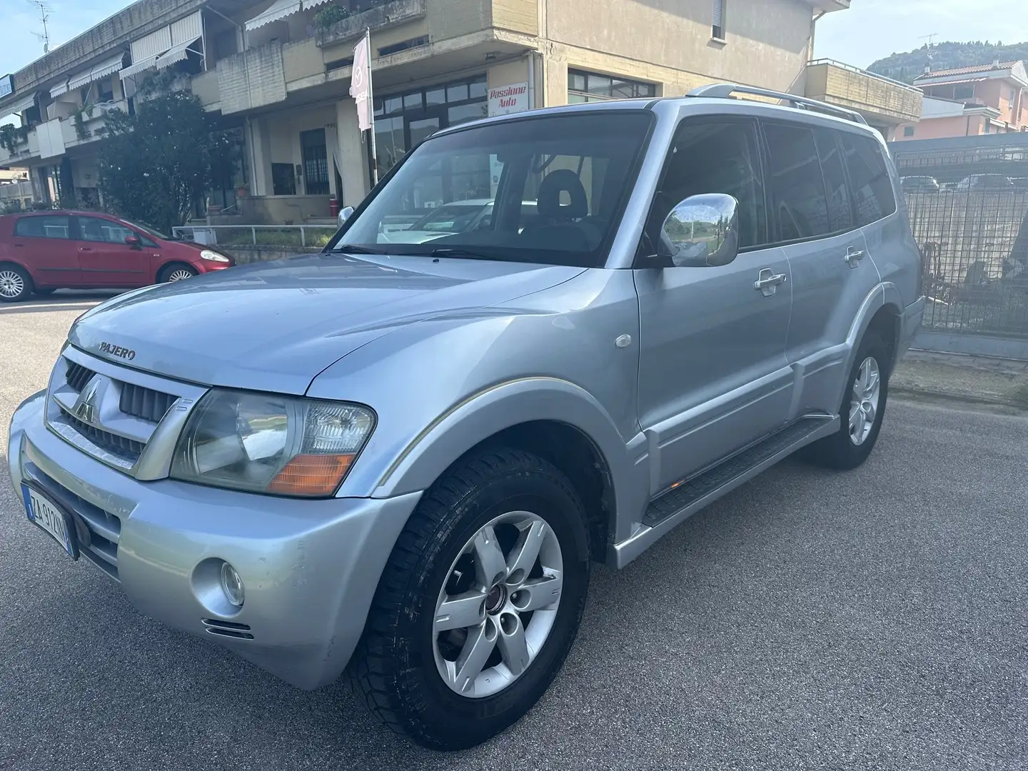 Mitsubishi Pajero Pajero III 2000 5p 3.2 tdi 16v di-d Intense auto Argento - 1