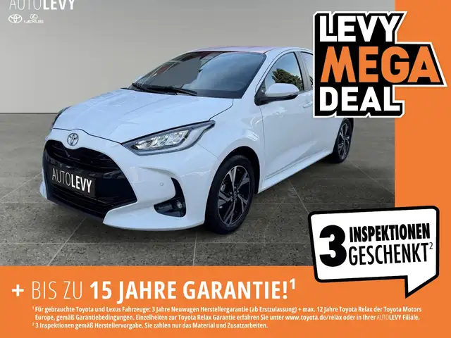 Toyota Yaris 1.5 Teamplayer +NAVI+PDC+SHZG+LHZG+TotWink.