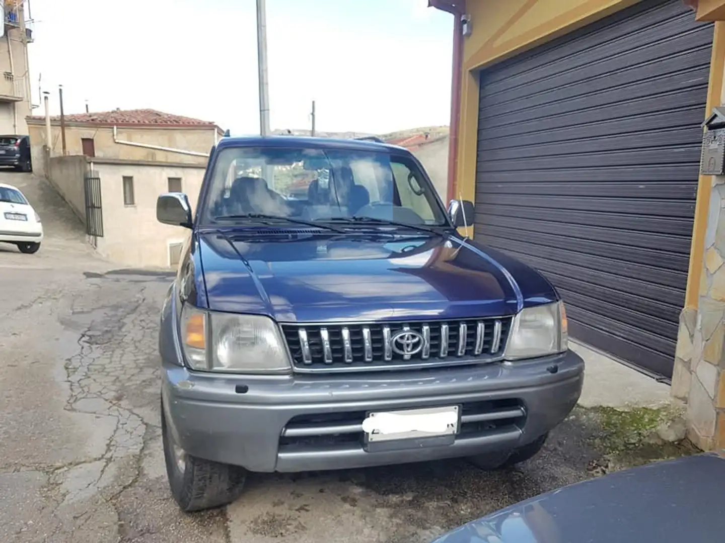 Toyota Land Cruiser 90 - 2