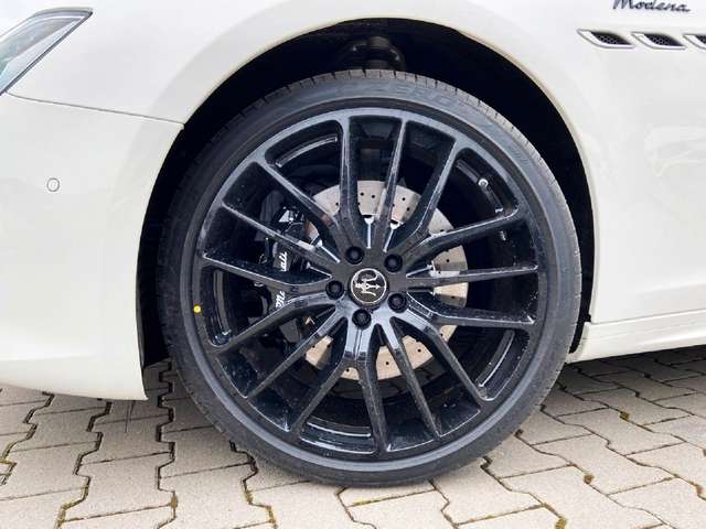 Maserati Ghibli Modena SQ4 MJ23 ACC LED SD 21"
