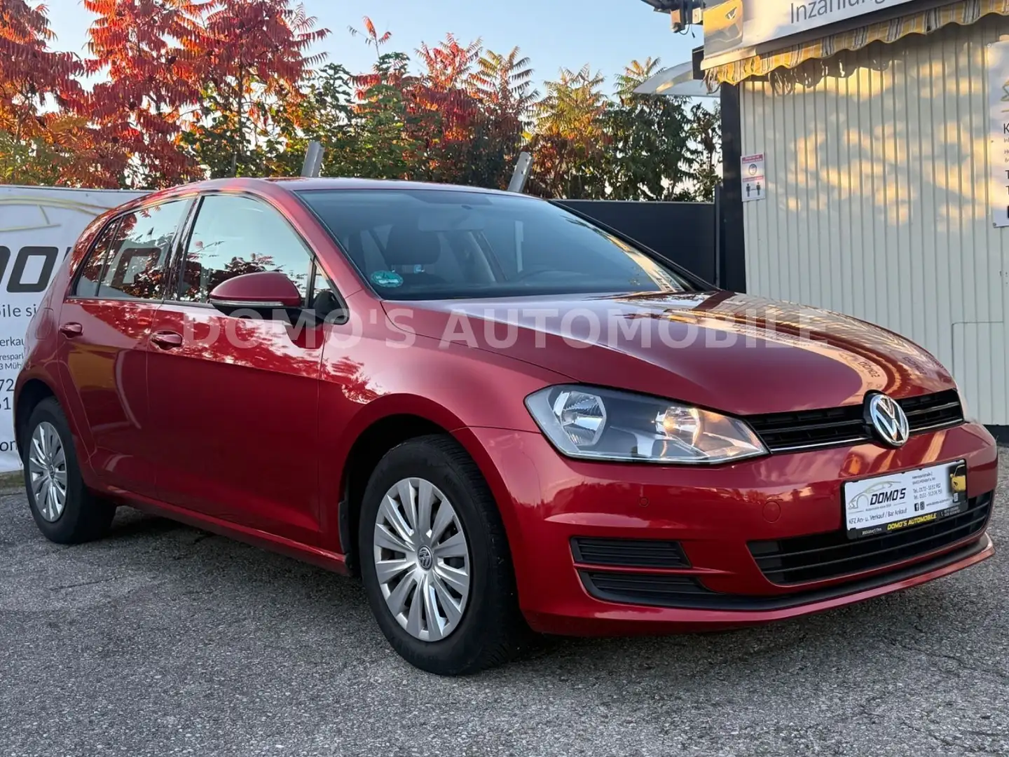 Volkswagen Golf VII Lim. Trendline BMT/1 Hand/Euro 6 Rot - 1