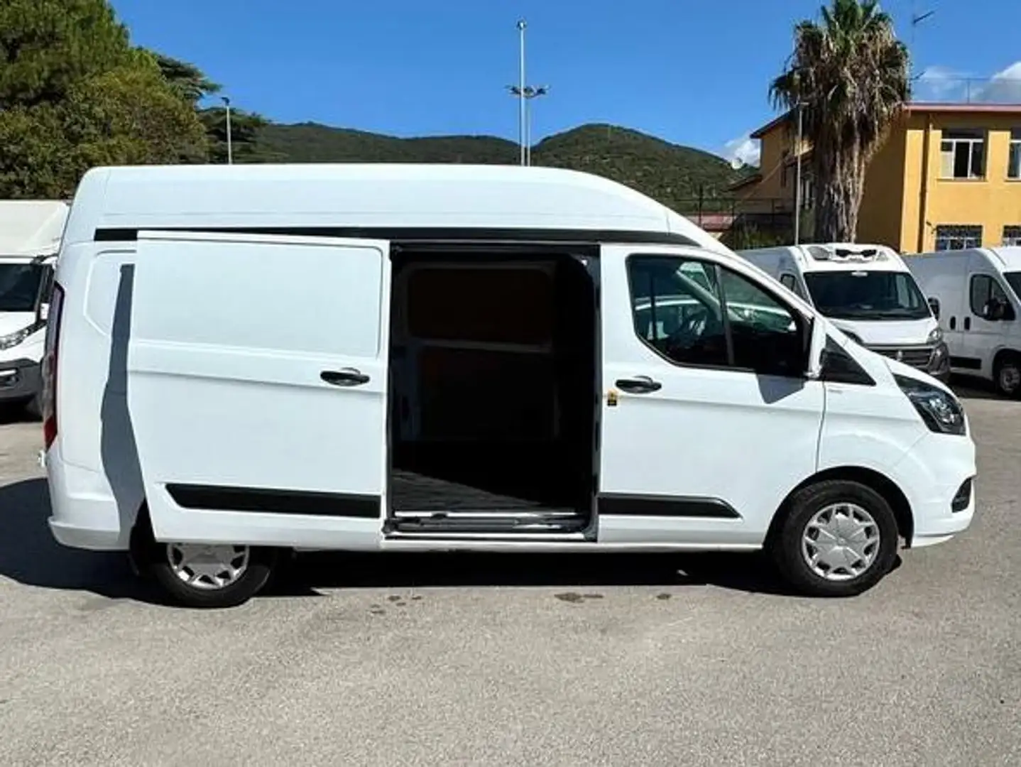 Ford Transit Custom 2.0tdci 130cv L2H2 FURGONE Bianco - 2