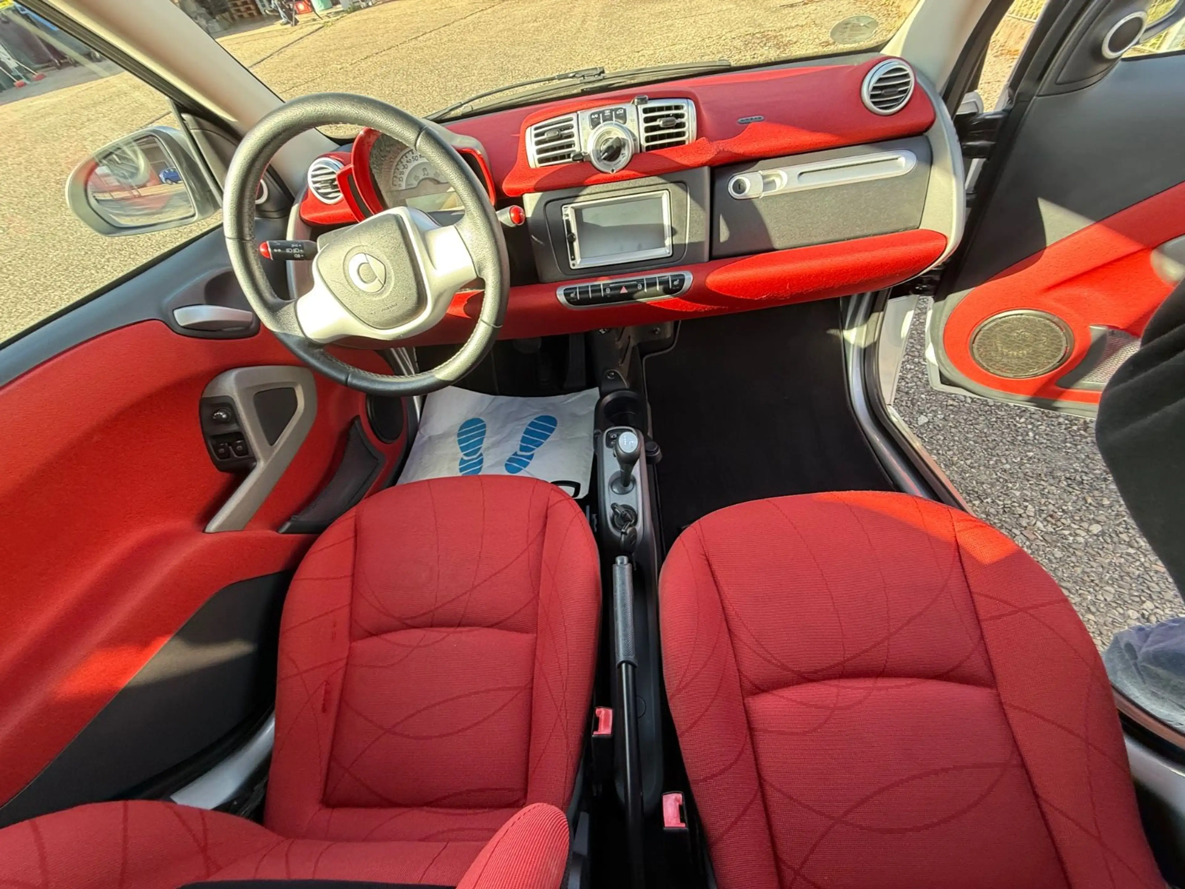 smart forTwo fortwo cabrio Basis 62 kW — photo 12