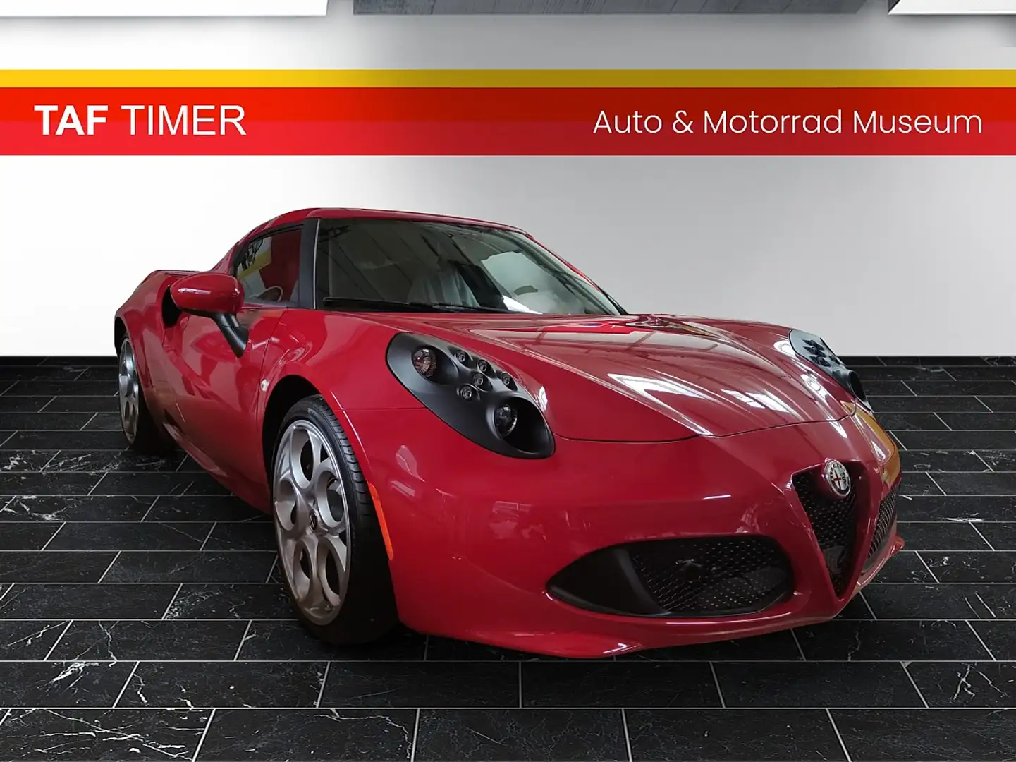 Alfa Romeo 4C 1750 TBi Weltweit 3500Stück/ Erstbesitz inkl Se... Rot - 1