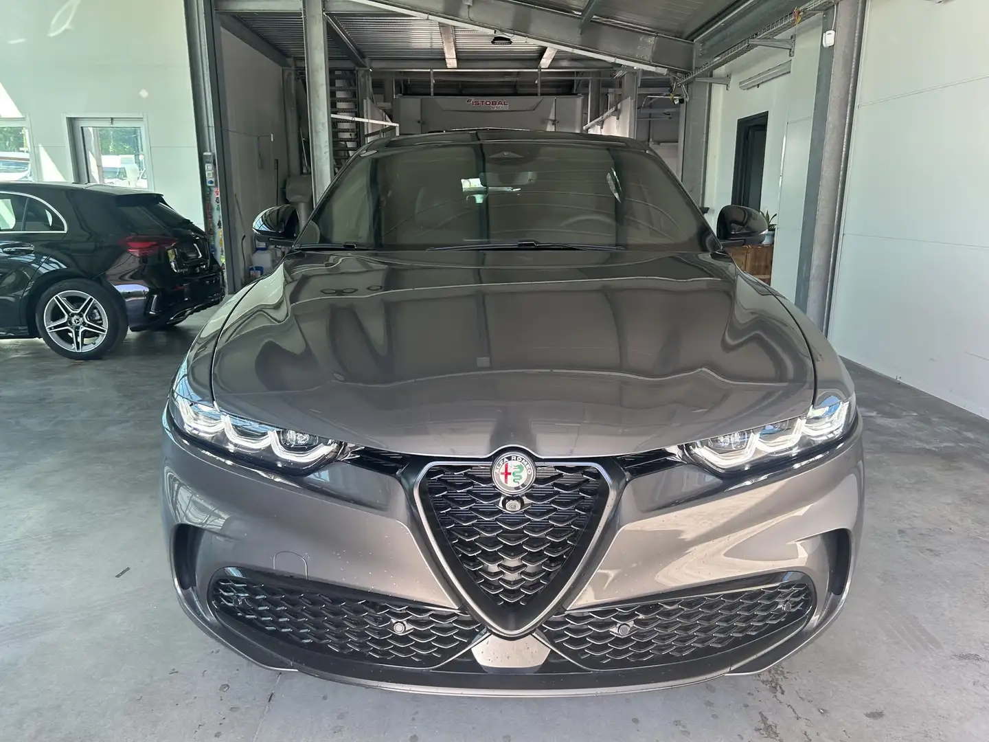 Alfa Romeo Tonale 1.6 diesel 130 CV TCT6 Veloce Grijs - 2