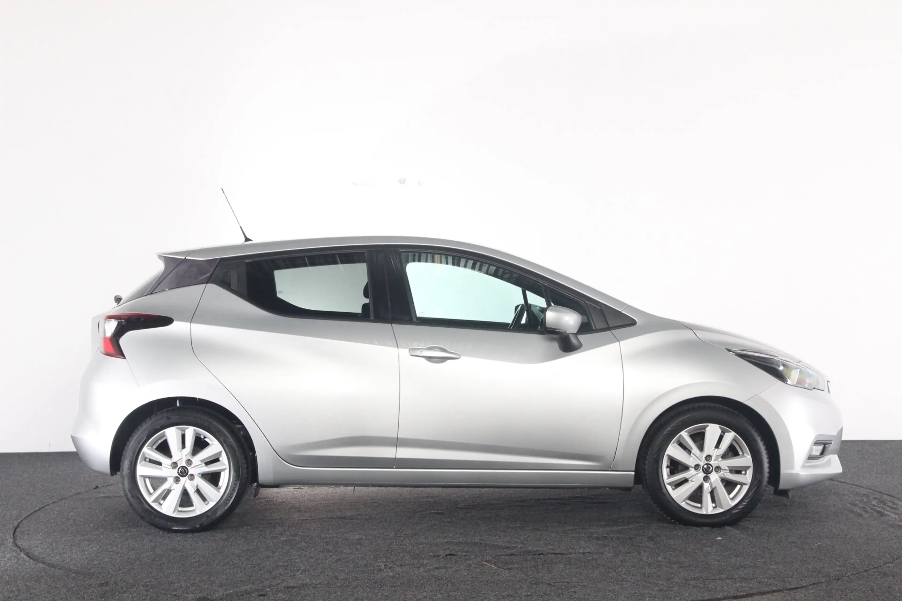 Nissan Micra 1.0 IG-T N-Connecta | NL-auto | navigatie | camera — photo 4